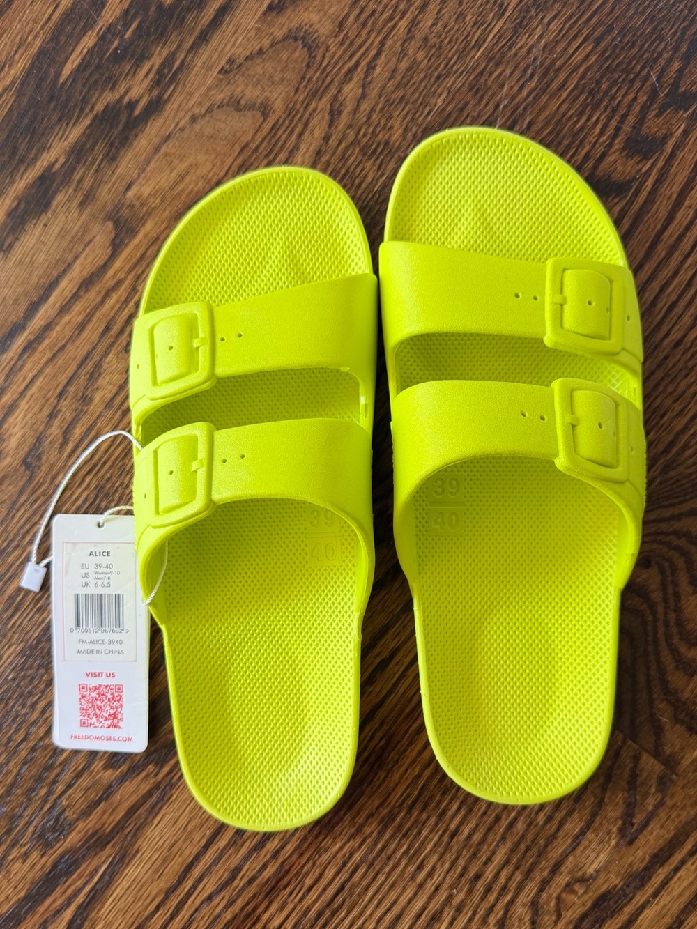 NWT Freedom Moses- Alice Two Band Slide Size 39/40 - 9/10